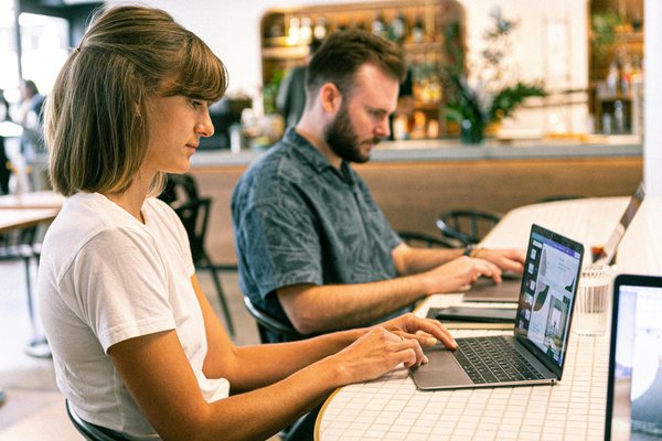 Découvrez la plateforme qui propulse votre carrière dynamics